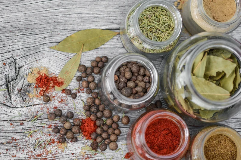 Les 5 herbes incontournables pour débuter